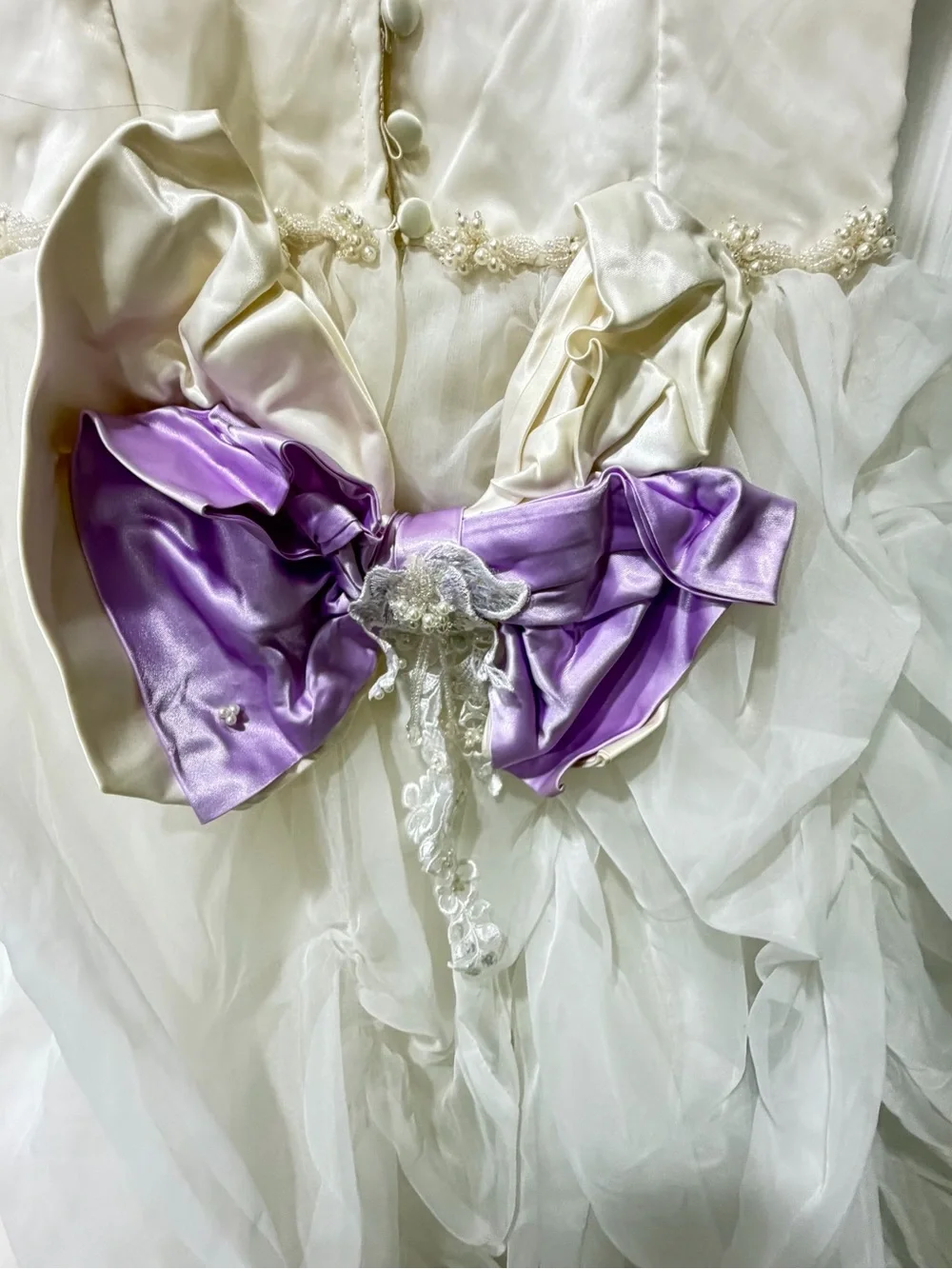 Ruffled Vintage Lace Quinceanera Gown Size XS